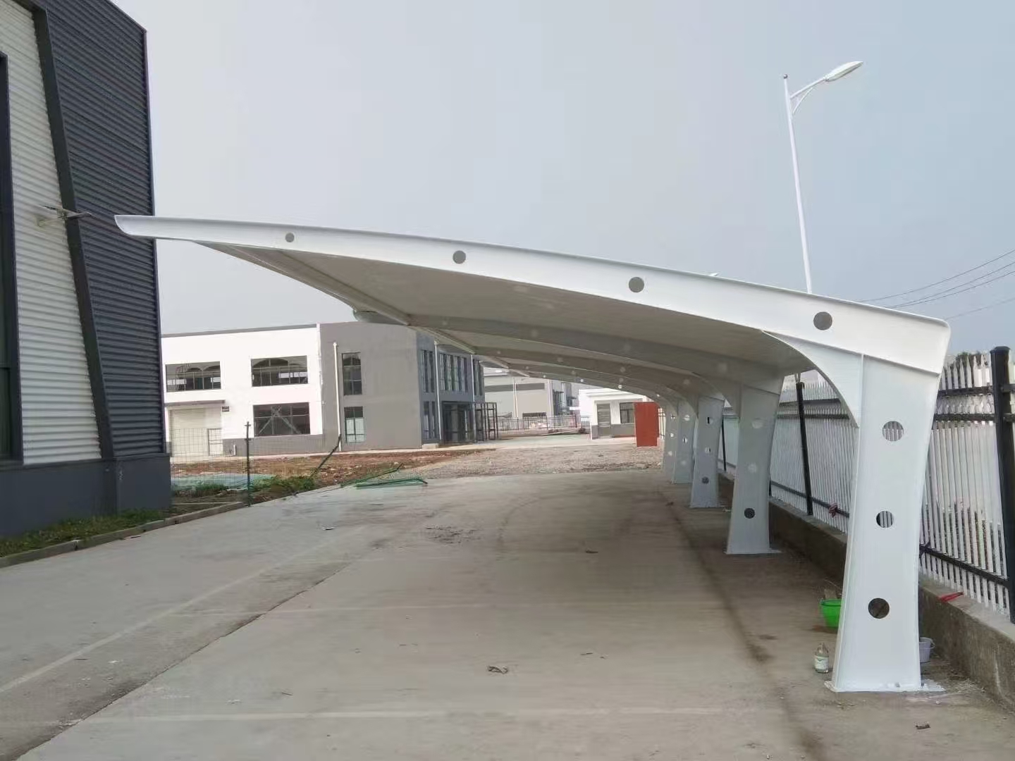 膜结构停车棚